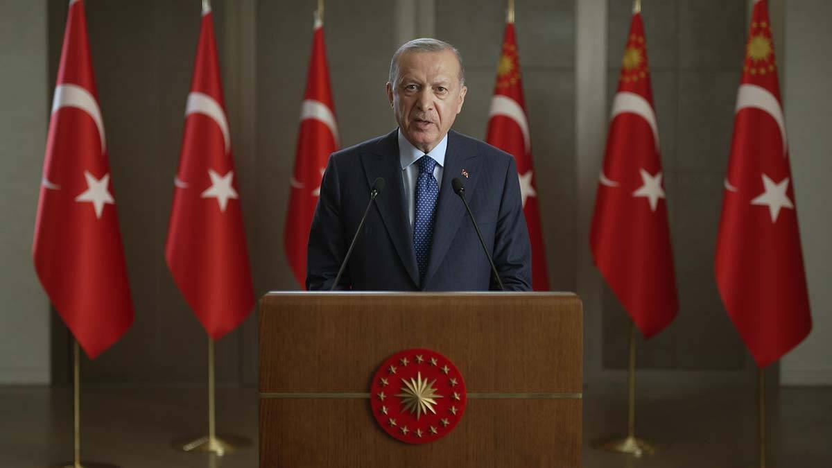 Erdoğan: Gençlerimizden çok büyük beklentilerimiz var