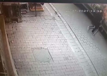 Esenyurt'ta servisin altında kalan çocuk öldü