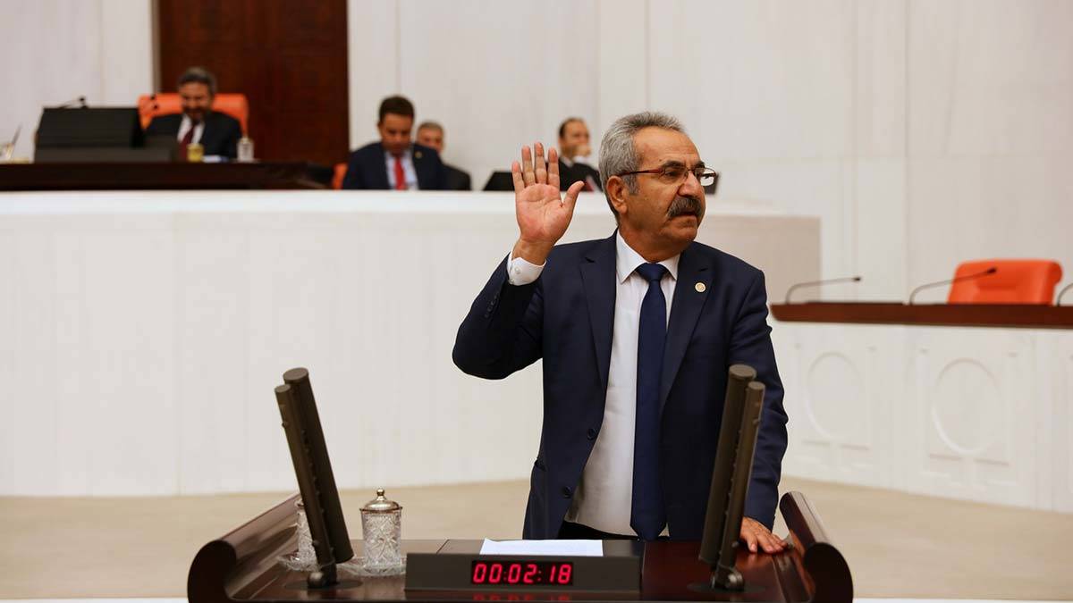 Eski HDP milletvekili Behçet Yıldırım tutuklandı