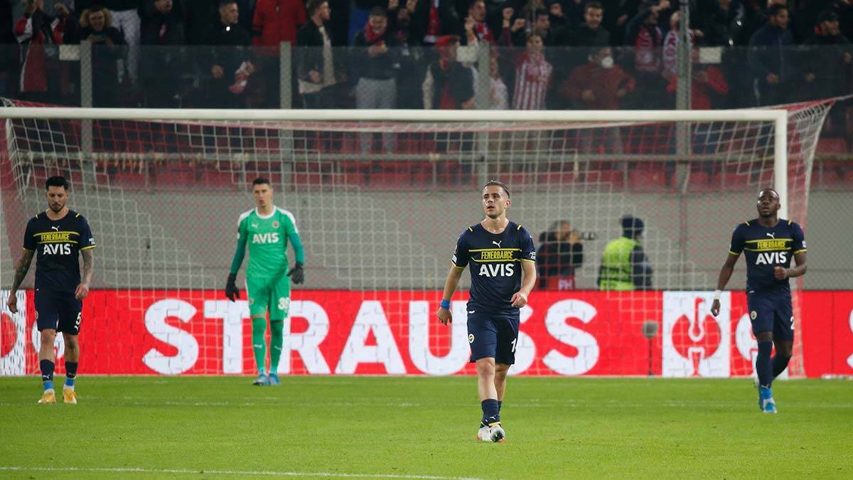  Altıpasın hemen önündeki Tiquinho'nun vuruşunda top ağlara gitti 