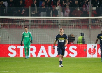 Fenerbahçe deplasmanda Olympiakos'a yenildi