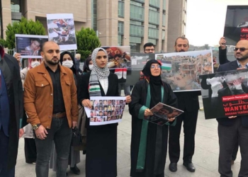 Filistinli çocukların yakınlarından suç duyurusu