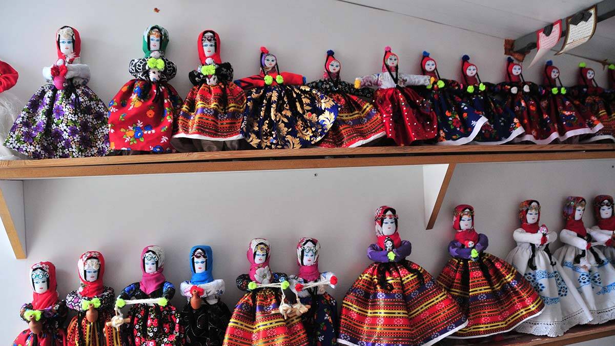 Folklorik bebeklerle aile bütçesine katkı