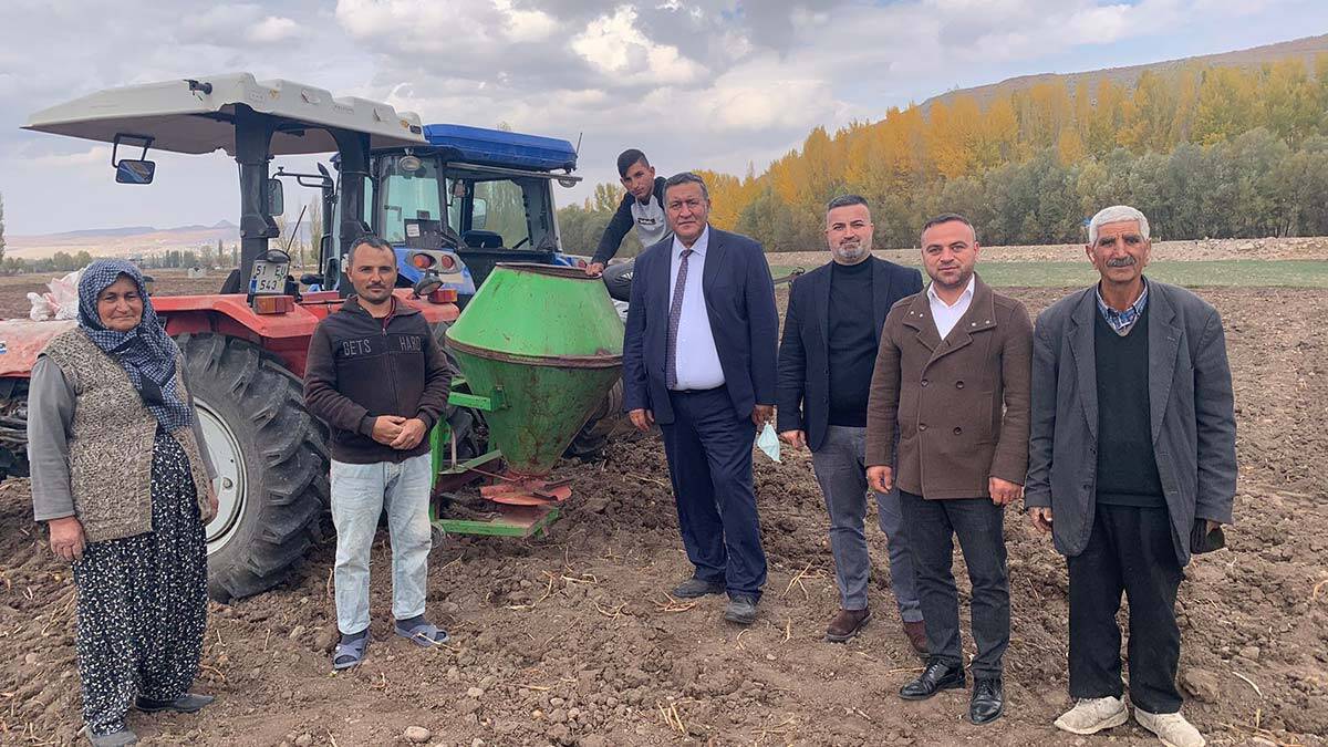 Çiftçi: Gübre fiyatlarına yetişemiyoruz