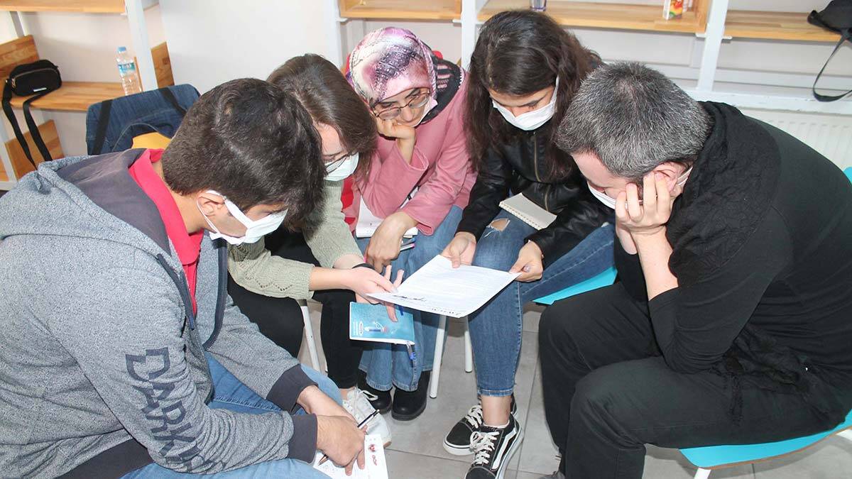 Gençler proje hazırlama eğitimi aldı
