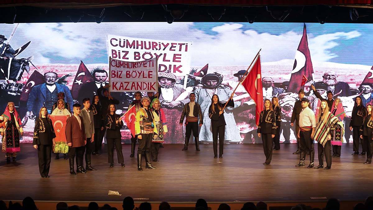 Nazım'da 110 kişilik dev kadrodan Ata'ya anma