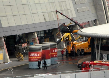 Galatasaray Stadyumu'nda vinç devrildi