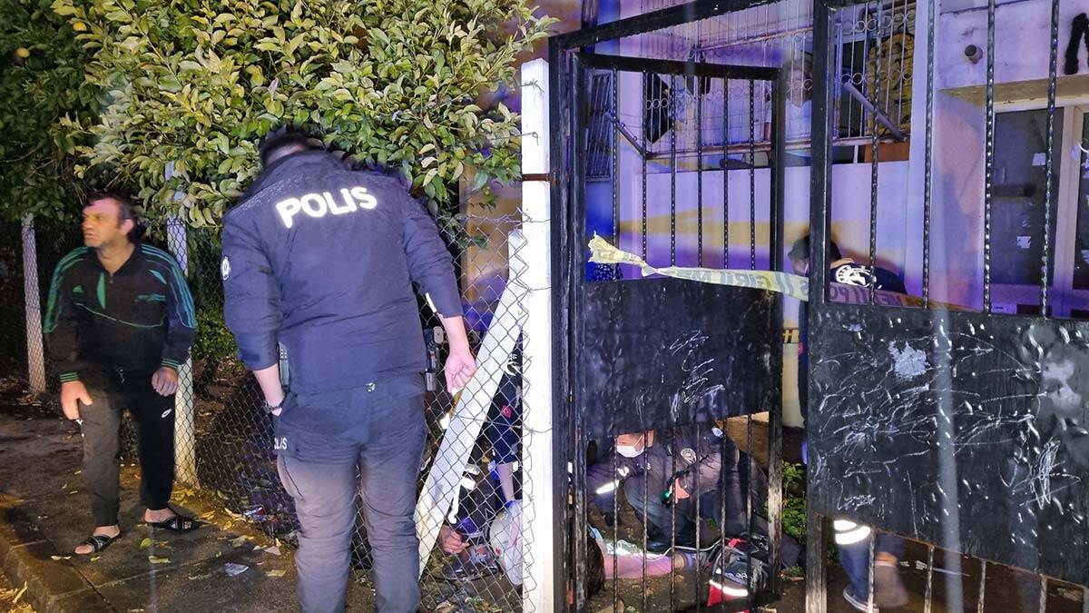 Genç kızın cansız bedeni otopsi ve kimlik tespiti için Adli Tıp Kurumu morguna kaldırıldı