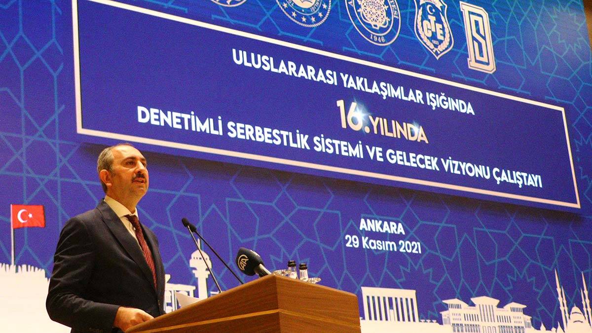 Gül: Adaletin hükmüne konu olan insan devlete emanet