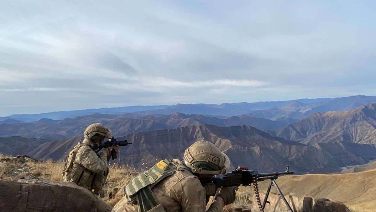 Operasyonların halkın desteği ile inançlı ve kararlı olarak başarılı devam ettiği belirtildi