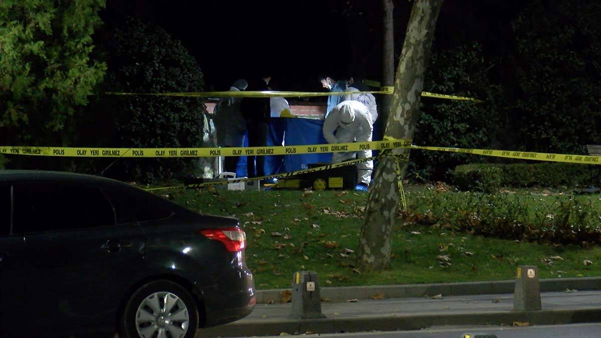 Harem Sahil yolundaki parkta erkek cesedi bulundu