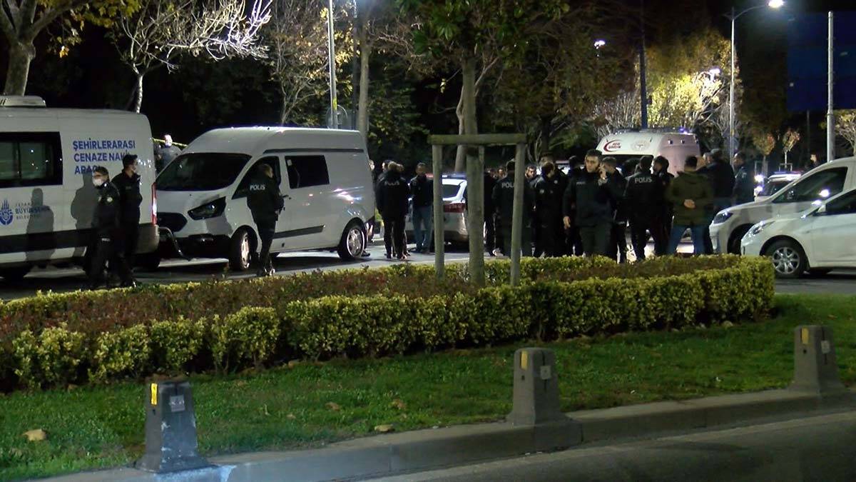 Olay yeri inceleme ekiplerinin incelmelerinin ardında ceset Adli Tıp Kurumu morguna kaldırıldı