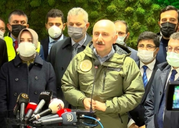 Havalimanı Metro Hattı'nda Bakan'dan test sürüşü