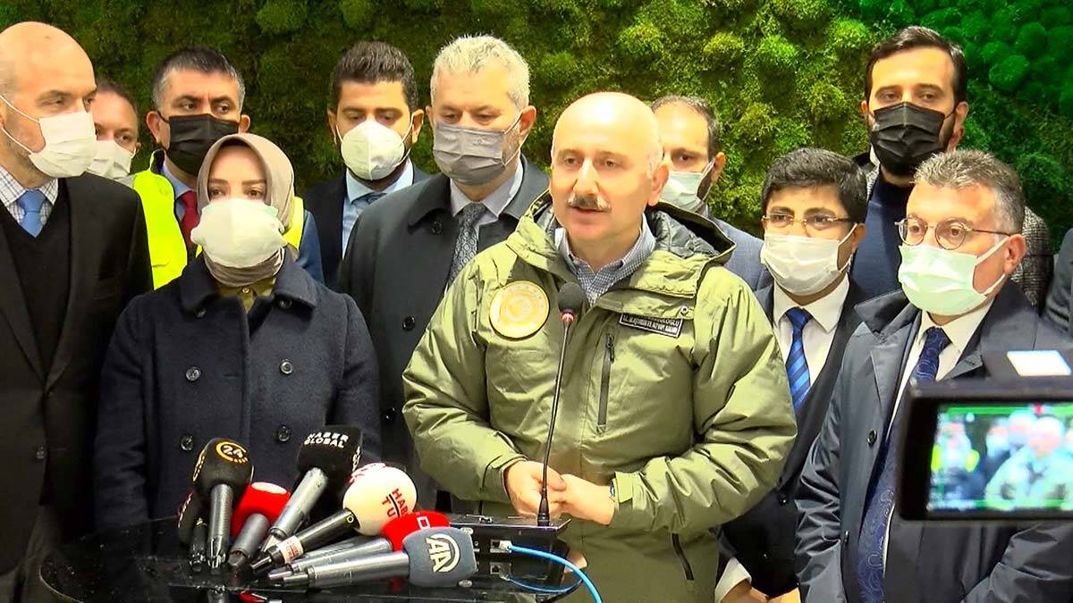 Havalimanı Metro Hattı'nda Bakan'dan test sürüşü