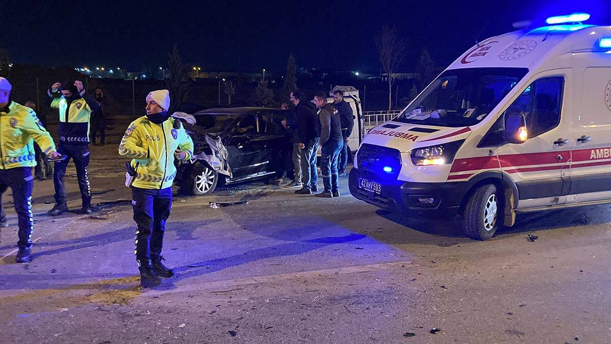 Hız ibresinin 230'da kaldığı kazada ölü sayısı 3'e çıktı