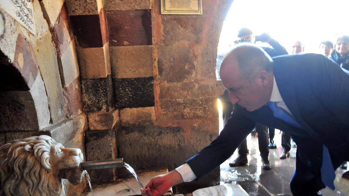 İnce: İktidarın karşısında 3-5 lira için eğilmeyin