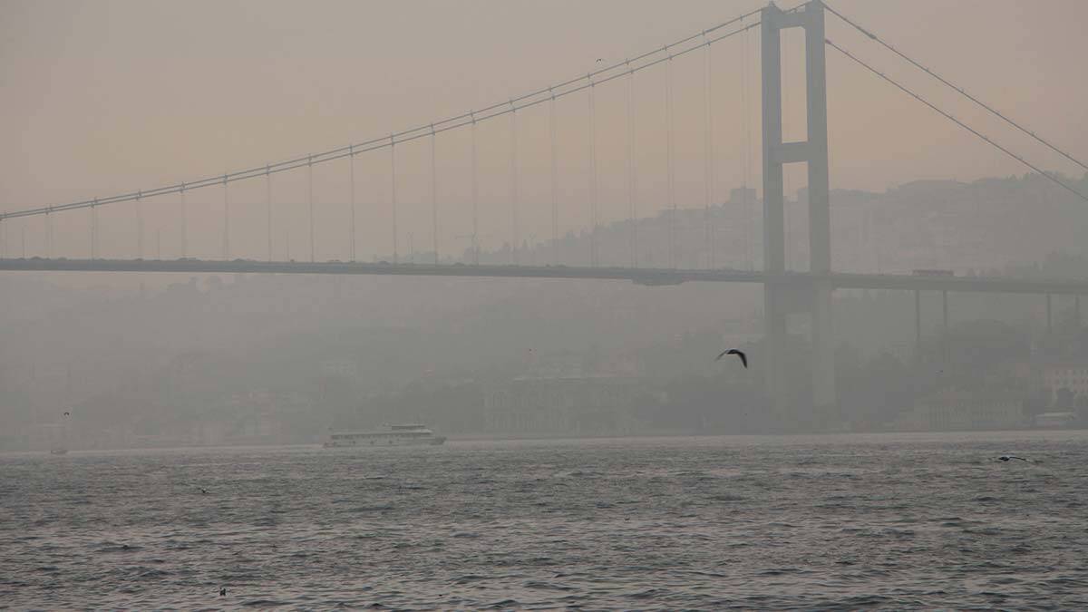 İstanbul Boğazı transit gemi geçişlerine kapatıldı