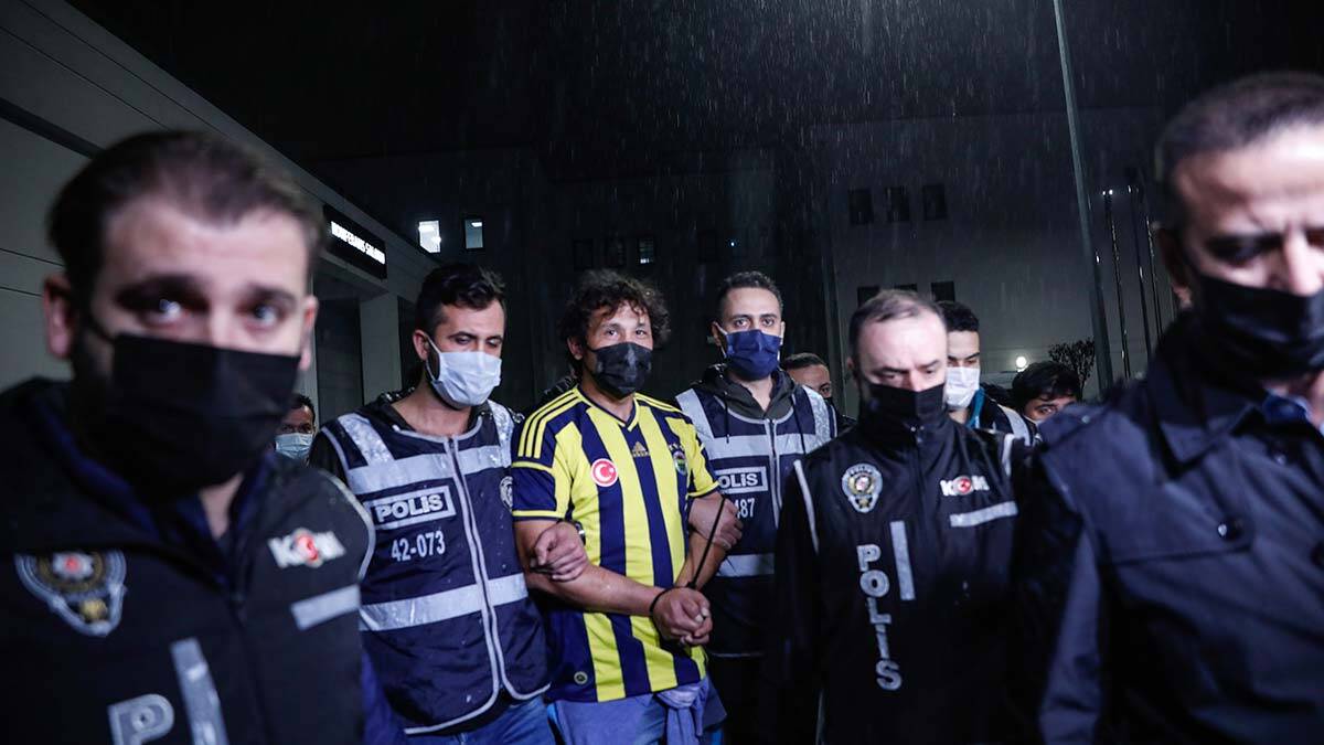 İstanbul Emniyeti'nden Fenerbahçe forması için özür