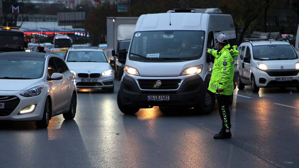 İstanbul'da okul servislerine denetim yapıldı