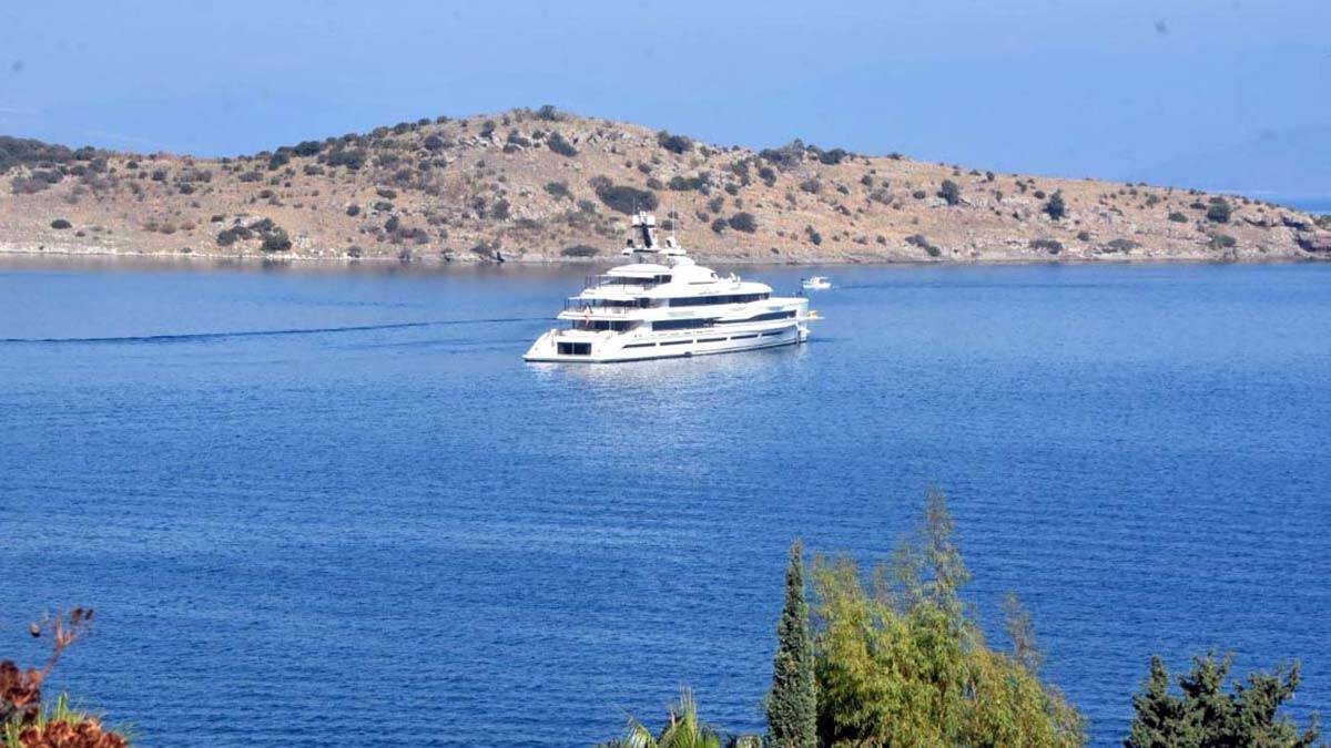 Jeff Bezos ve Bill Gates Bodrum koylarında