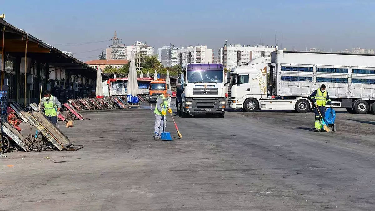 Ankara toptancı hali'nde temizlik mesaisi