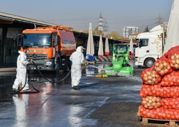 Ankara Toptancı Hali'nde temizlik mesaisi