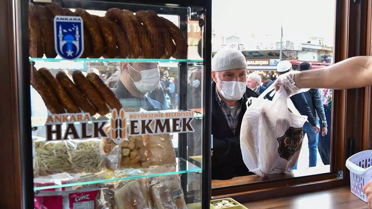 Halk ekmek'ten ulus'a ahşap büfe