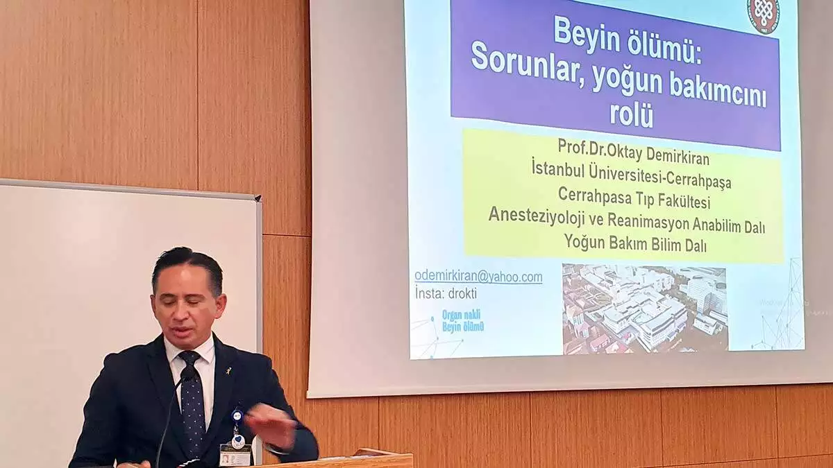 " beyin ölümü, bir hastanın beyin faaliyetlerinin geri dönüşümsüz olarak ortadan kalkması demektir"