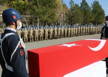 Kalp krizi sonucu şehit olan uzman çavuş için tören