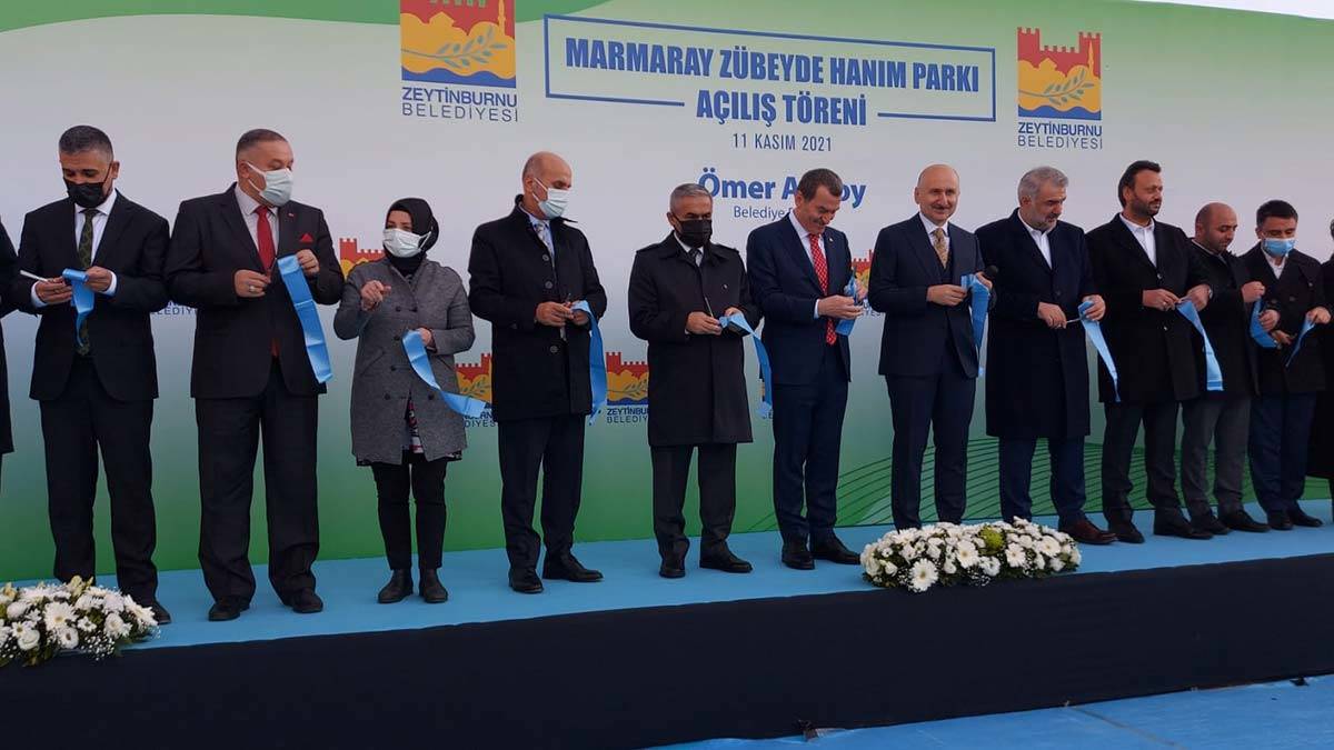" Marmaray bugün, Halkalı-Gebze arasında 80 kilometrelik parkurda bulunan 43 istasyonu 108 dakikada tamamlayarak İstanbul’un kent içi ulaşımının ana hatlarından biri oldu"