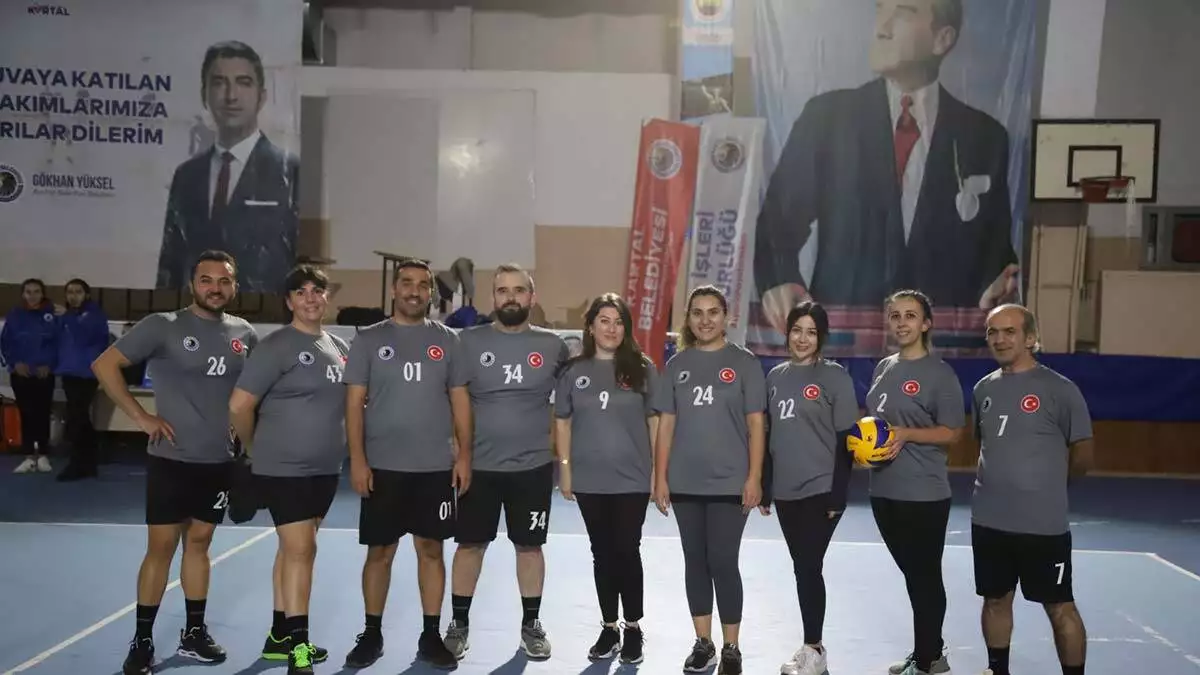 Kartal belediyesi 2021 voleybol turnuvası başladı