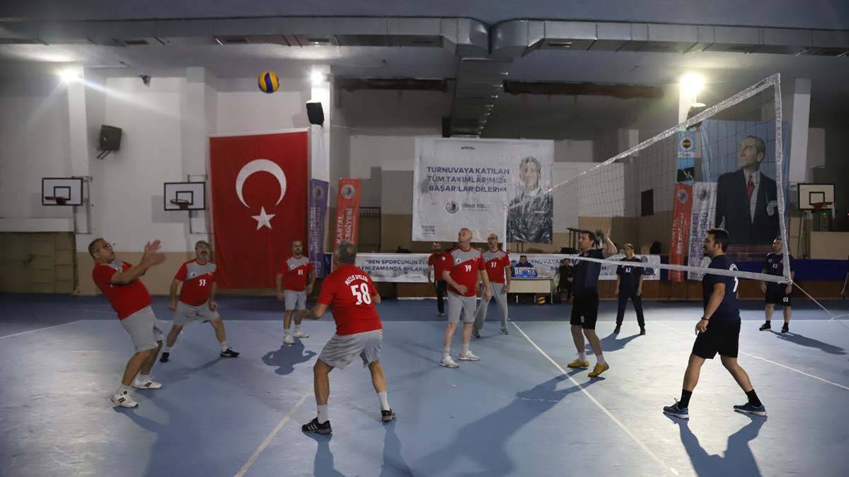 Kartal Belediyesi 2021 Voleybol Turnuvası başladı