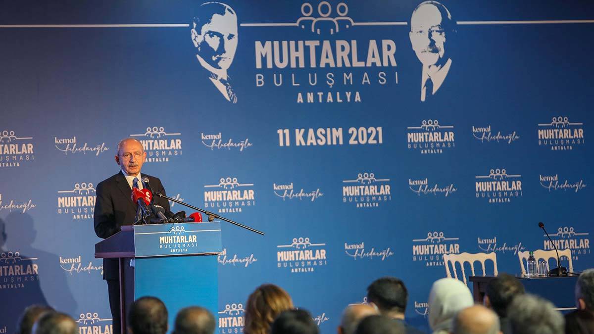 " Bu Türkiye'ye huzuru, barışı, kardeşliği getireceğiz. Az kaldı, sabredin, Türkiye'nin çözülmeyecek sorunları yok."