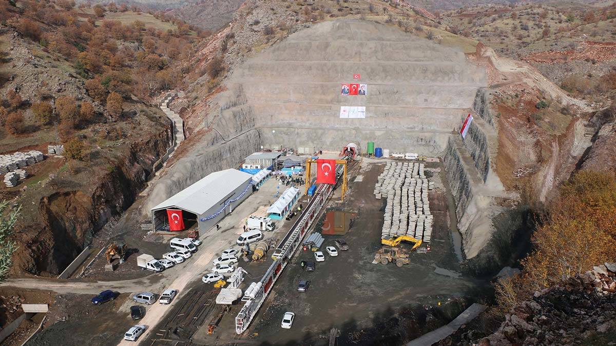 Koçali Tünel İnşaat Projesi'nin temeli atıldı