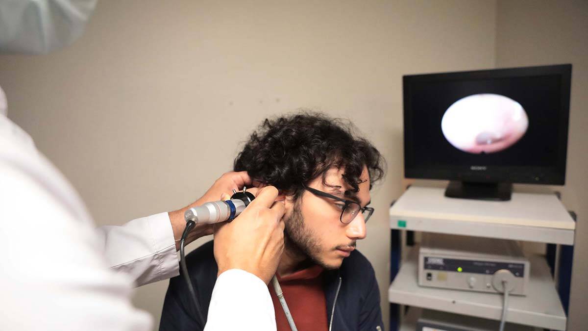 Koklear implant ile 360 hasta ilk kez ses duydu