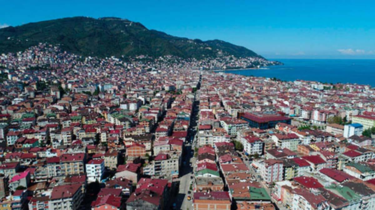 “Tüm Türkiye’de gördüğümüz yüzde 10’luk artışa karşılık İstanbul’daki bu fiyat artışı yüzde 12 oranında. Hemen arkasından İzmir geliyor. İzmir’de 1 ayda yüzde 11’lik bir artış görüyoruz"