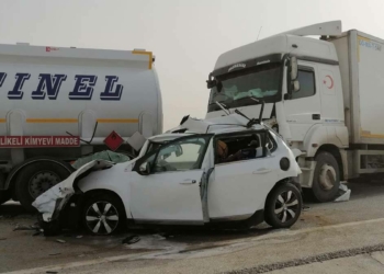 Konya'da kum fırtınası kazası: 8 kişi yaralandı