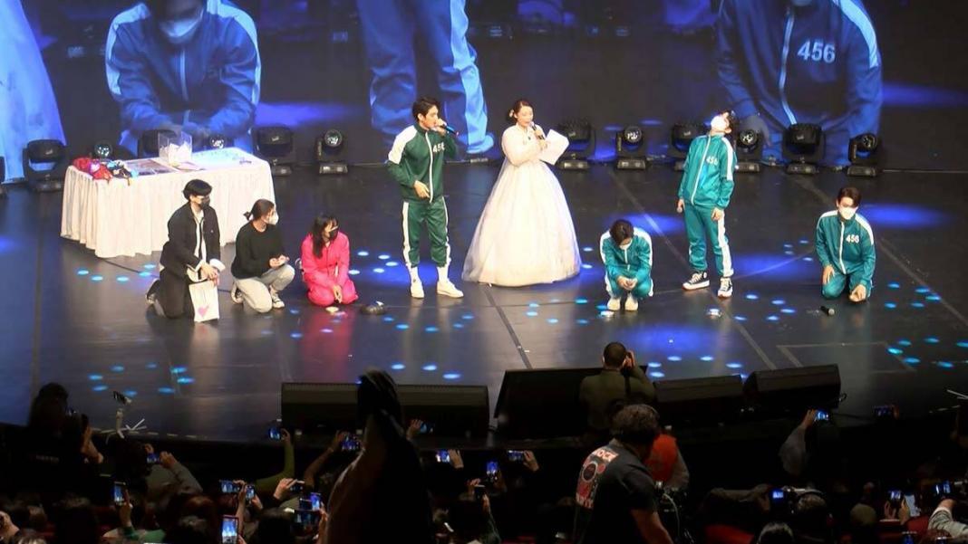 Koreli müzik grubu A.C.E İstanbul'da konser verdi