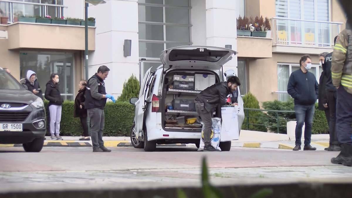 Küçükçekmece'de vahşet: Anne ve babasını öldürdü