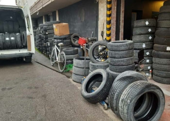 Lastikçilerde zorunlu kış lastiği yoğunluğu
