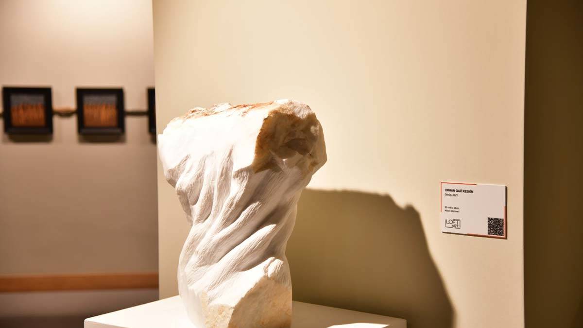 " Genç sanatçılara destek olgusunun nitelikli ve sürdürülebilir olması oldukça önemli"