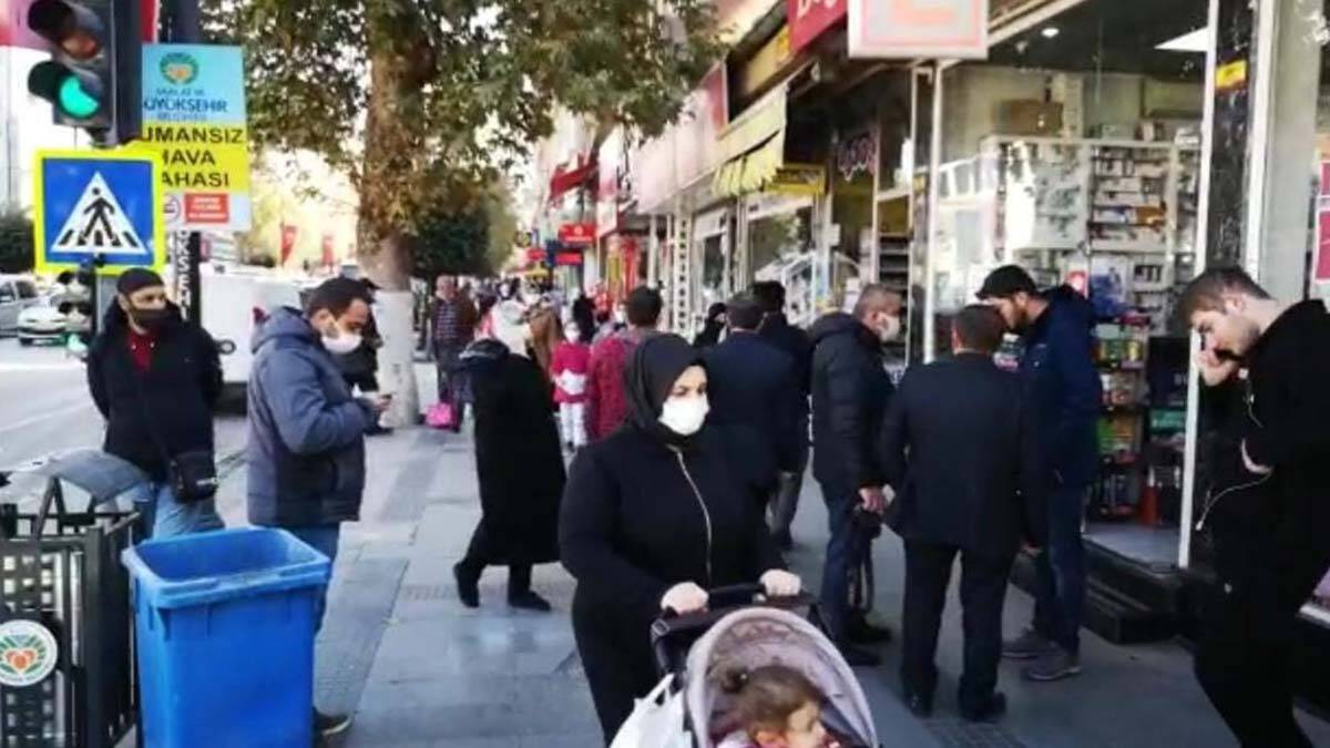 Kısa süreli paniğe neden olan deprem sonrası henüz bir olumsuzluk bildirilmediği öğrenildi