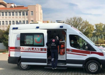 Manisa'da öğrenciler zehirlenme şüphesi ile hastanede