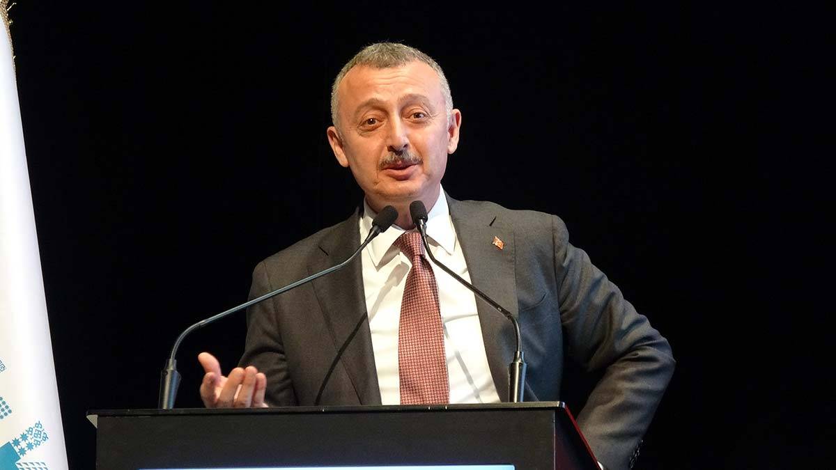 " Bir tarafta kentsel dönüşüm gibi bir gerçek, hayati bir gerçek"