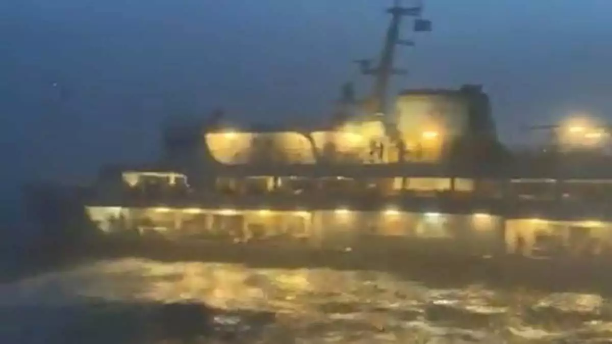 Marmara denizinde yolcu teknesinde korku dolu anlar 3 - öne çıkan - haberton