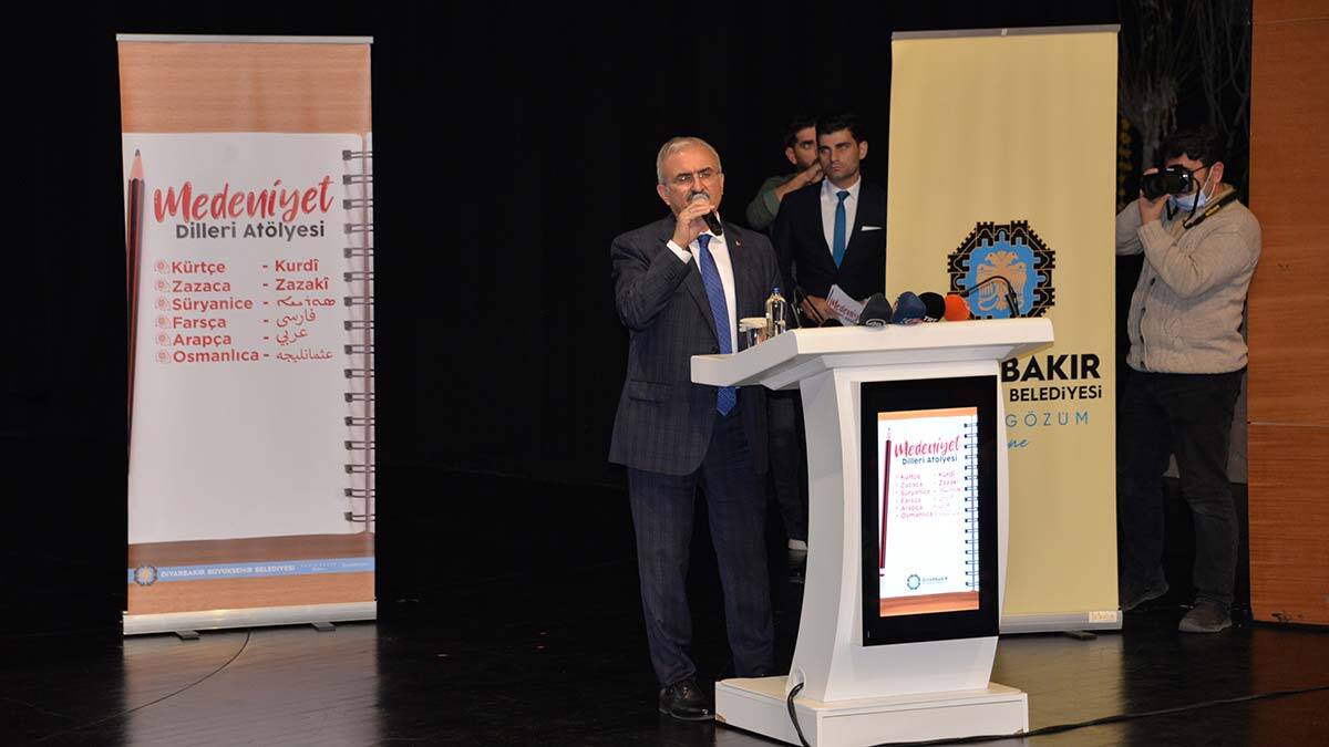 "Kürtçe, Zazaca, Arapça, Farsça, Süryanice ve Osmanlı Türkçesi hepsi bizim ortak değerimiz"