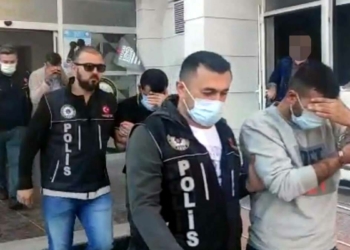 Mersin'de iş yerinde 11 kilo esrar ele geçirildi