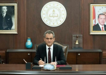 Milli Eğitim Bakanı, Öğretmenler Günü'nü kutladı