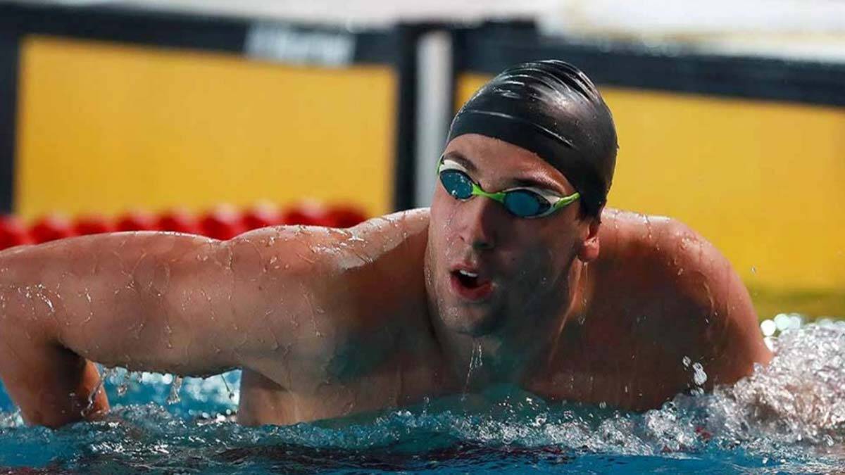 Milli yüzücü rekor kırarak finale çıktı