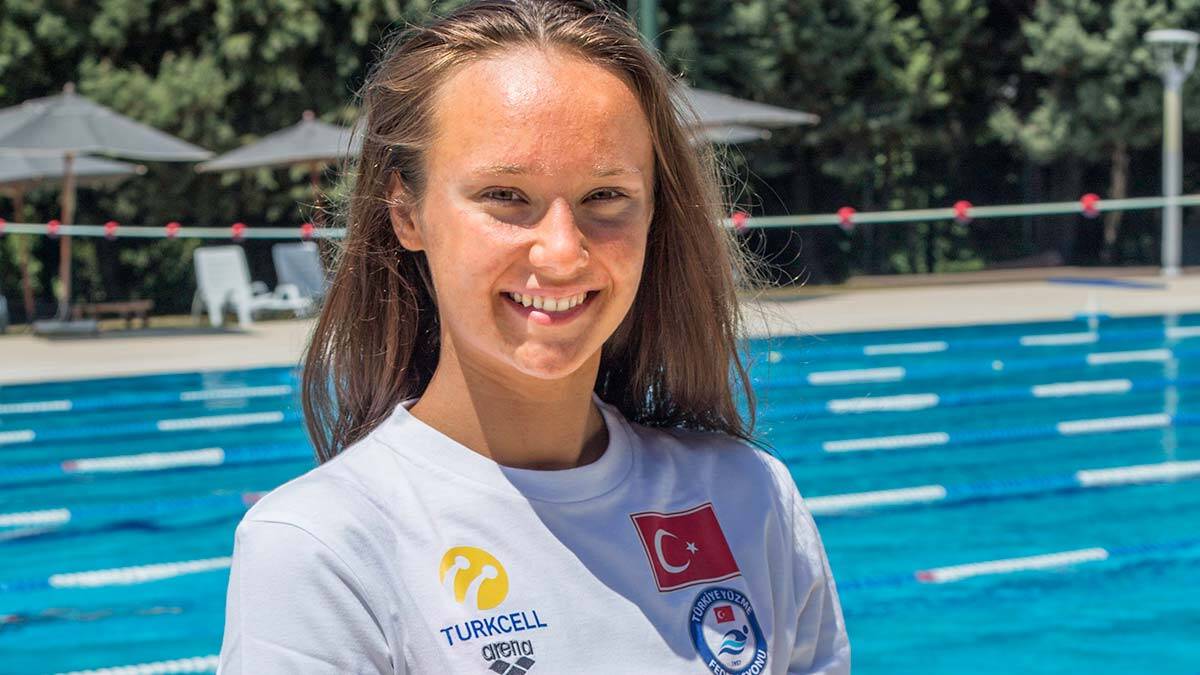 Milli yüzücülerden Avrupa'da rekor madalya